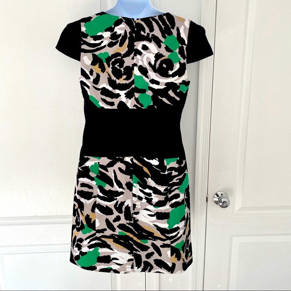 4. Collective Color-block Dress - Picture 5 of 9